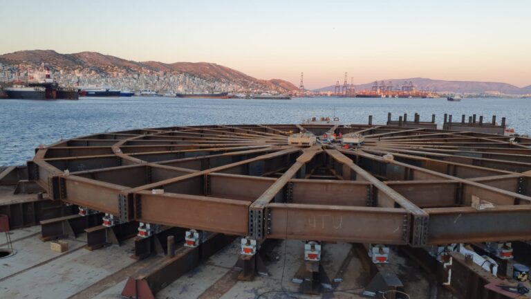 Building carrousel frame